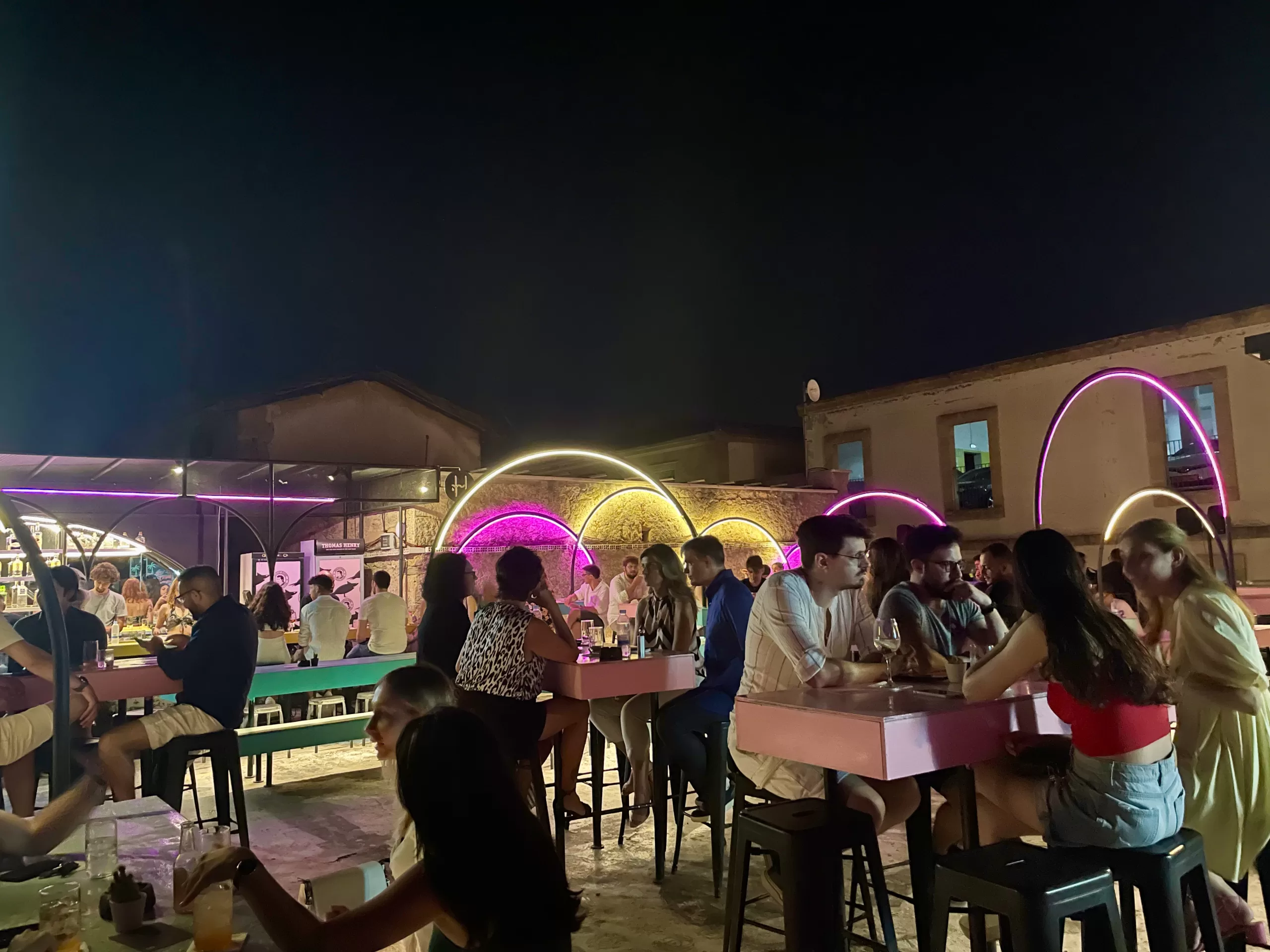 Taratsa rooftop bar Nicosia Cyprus